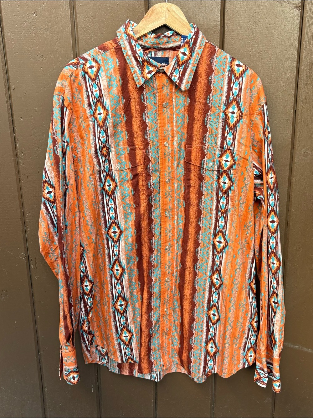 Wrangler Shirt Men XLT Western Pearl Snap Long Sleeve Geometric Aztec Orange
